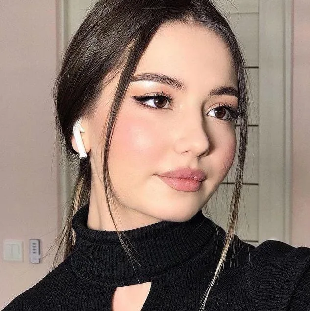 Ceren - Büyükçekmece Escort