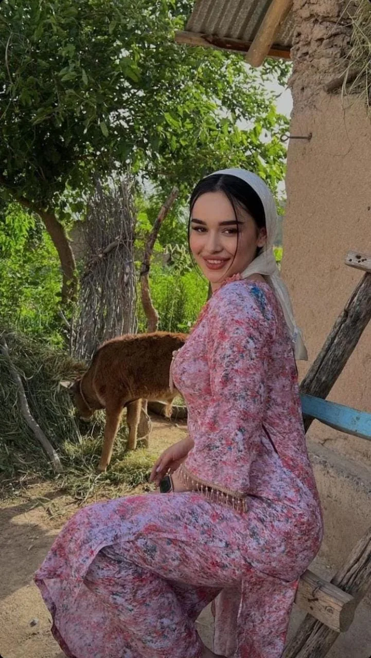 Elif - Büyükçekmece Escort