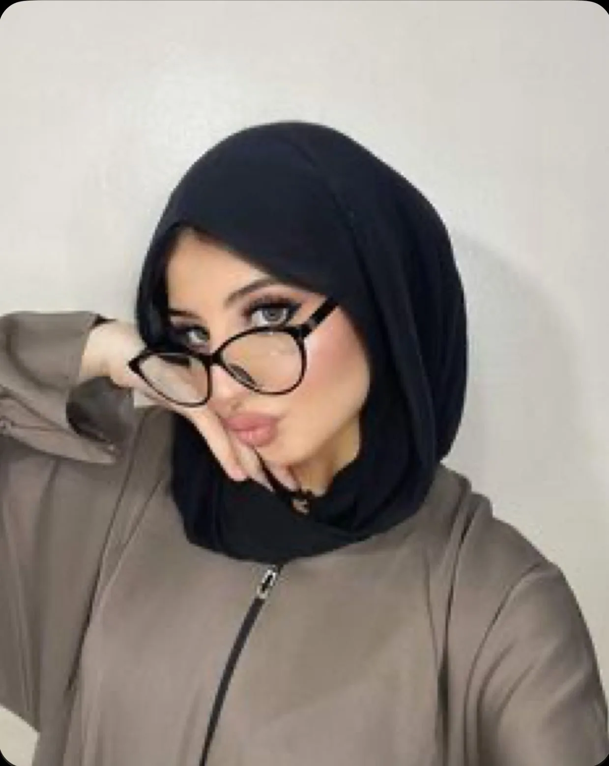 Acelya - Büyükçekmece Escort
