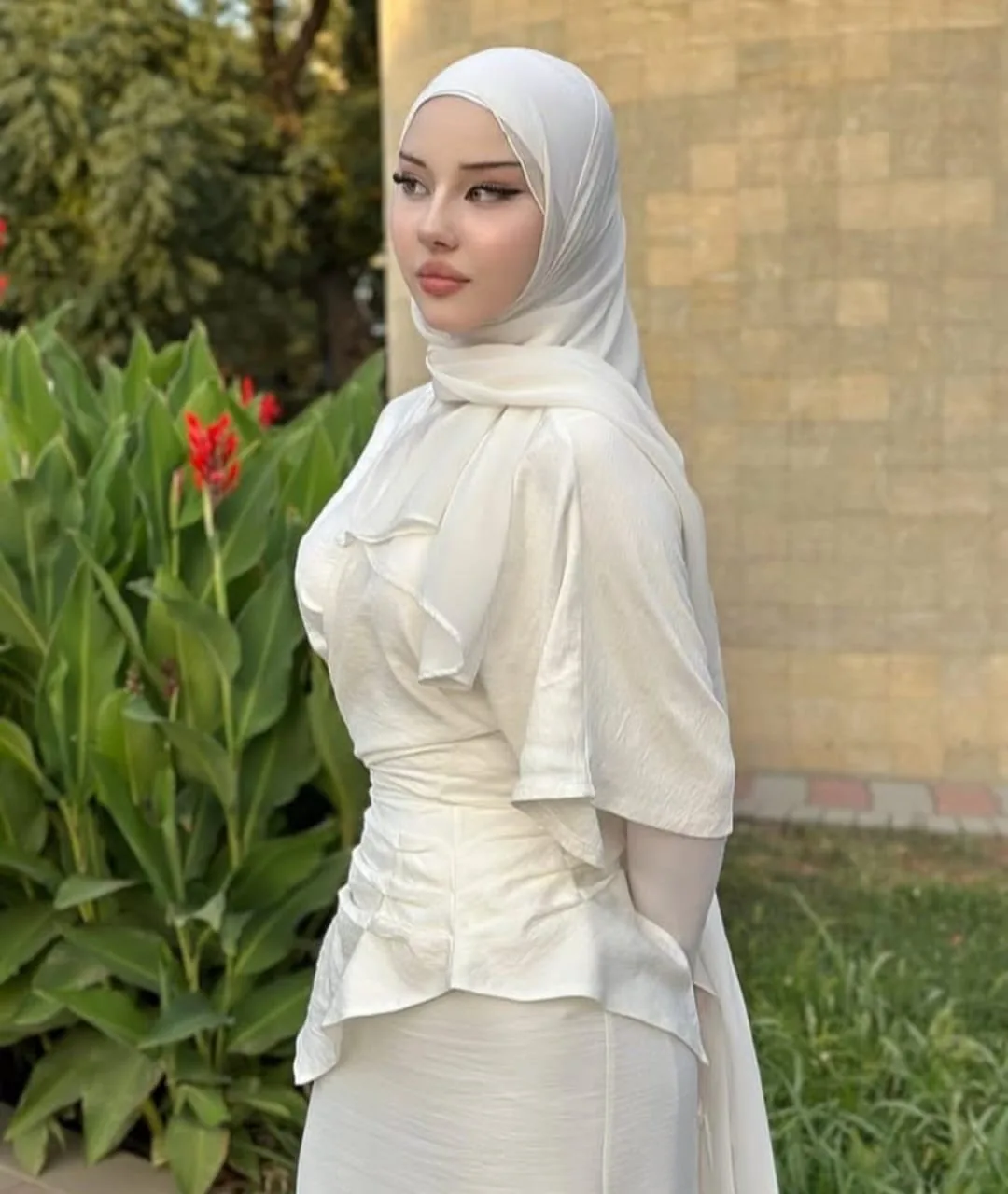 Defne - Büyükçekmece Escort