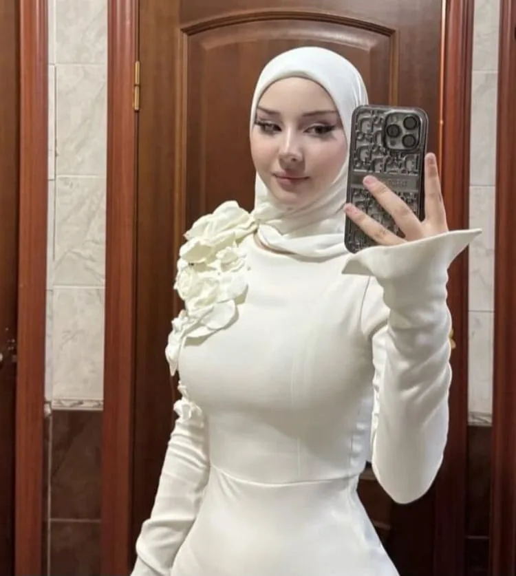 Defne - Büyükçekmece Escort
