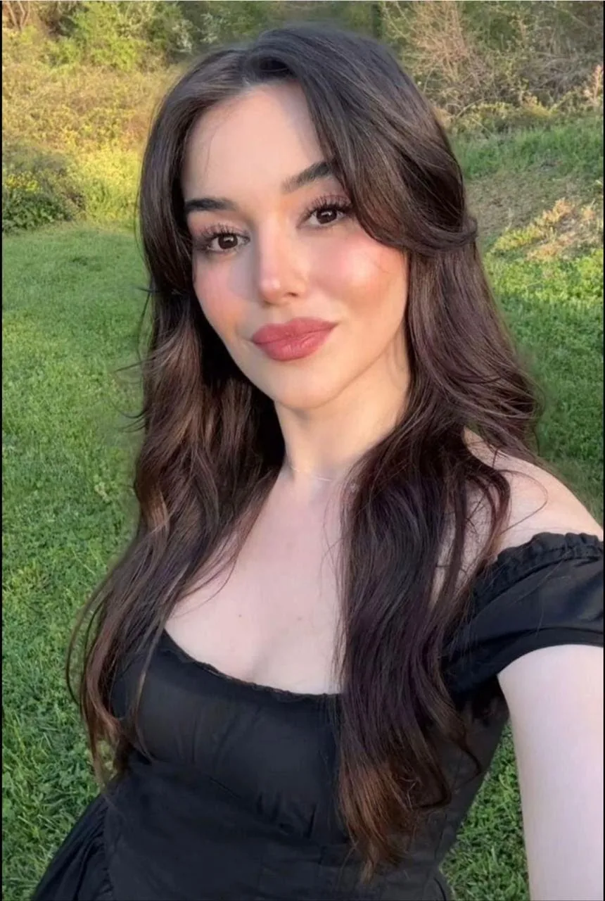 Gül - Büyükçekmece Escort