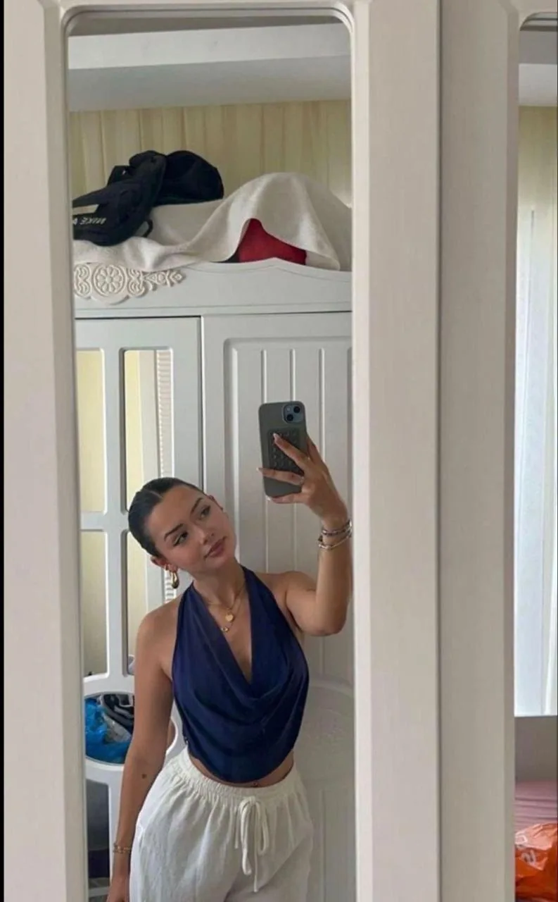 Gül - Büyükçekmece Escort
