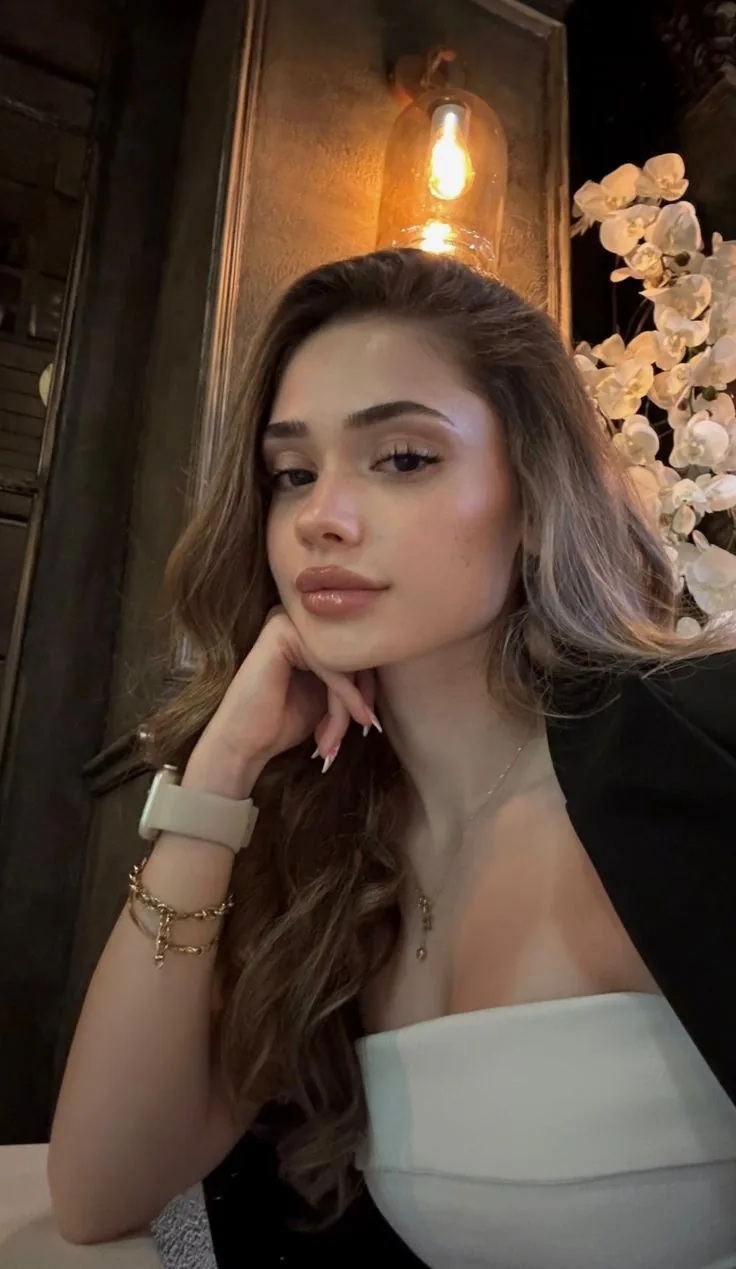 Selen - Büyükçekmece Escort